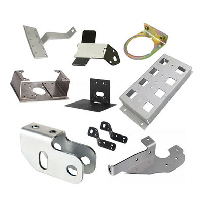 Op maat gemaakte aluminiumplaat metalen stempelonderdelen Knippen Zwarte oppervlaktebehandeling Plaat metalen vervaardiging