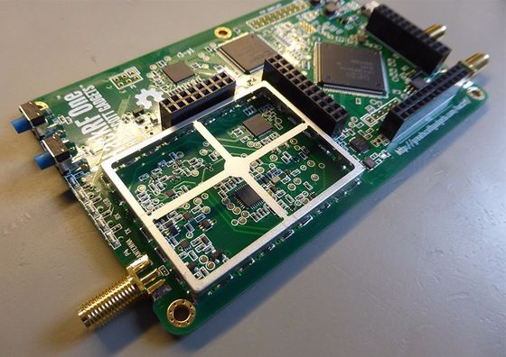 Custom Tinplate RF PCB Board Level 5G Shield Cases EMI Cover voor het buigen van plaatmetalen Fabricatie Product