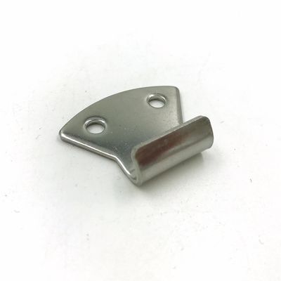 Op maat gemaakte stempende onderdelen gegalvaniseerd plaatmetalen buigstuk