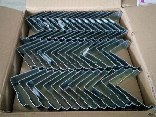C057 Zwarte E-Coated Kistklemmen - 50 mm Breed, 1,5 mm Graad 50 Staal
