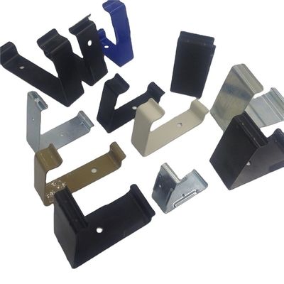 In voorraad Grote gegalvaniseerde/zwarte beklede clips C057 Recycleerbare 65Mn koolstofstaal krat clip voor houten kratten