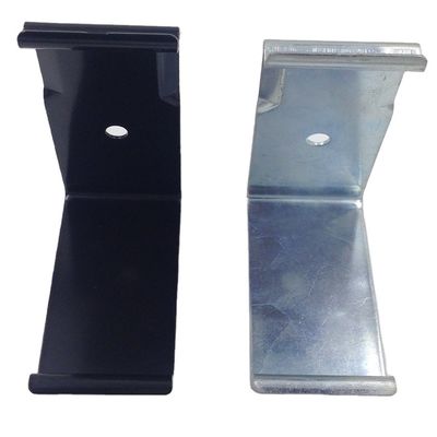 In voorraad Grote gegalvaniseerde/zwarte beklede clips C057 Recycleerbare 65Mn koolstofstaal krat clip voor houten kratten